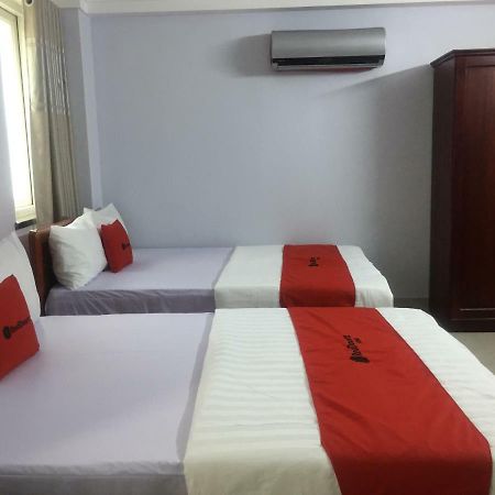 Reddoorz Near Hoa Lu Stadium Хошимин Экстерьер фото