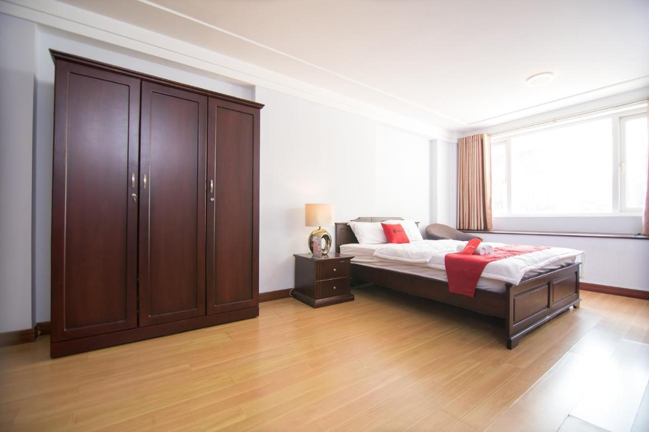 Reddoorz Near Hoa Lu Stadium Хошимин Экстерьер фото
